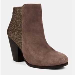 Vince Camuto Hariza gray booties